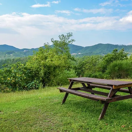 Agriturismo Il Palazzo Tre Сasa de vacaciones Costacciaro